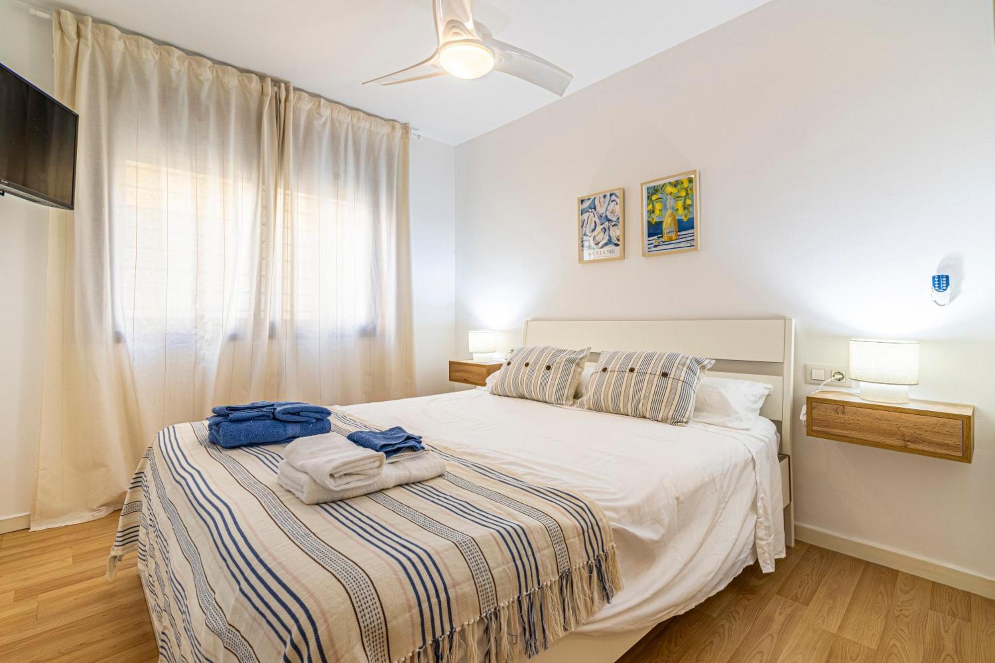 Solis Mare Apartments - Pedregalejo Beach Málaga Eksteriør bilde