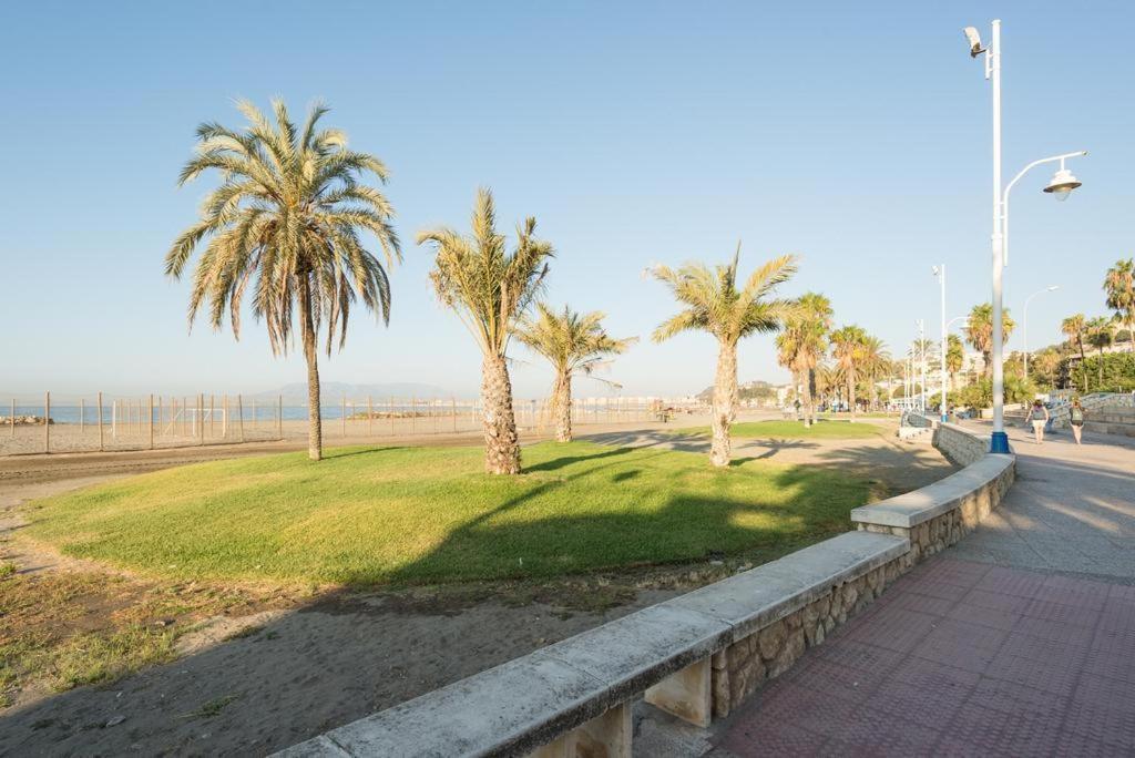 Solis Mare Apartments - Pedregalejo Beach Málaga Eksteriør bilde